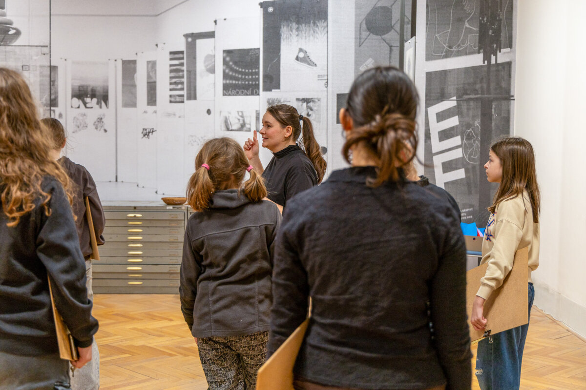 Hlavou a rukama. Škola uměleckých řemesel v Brně 1924–2024